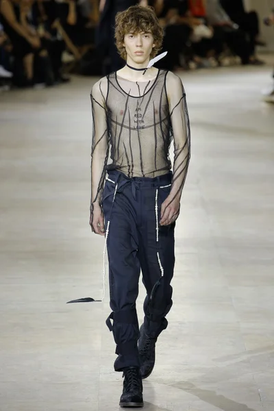 Look 8